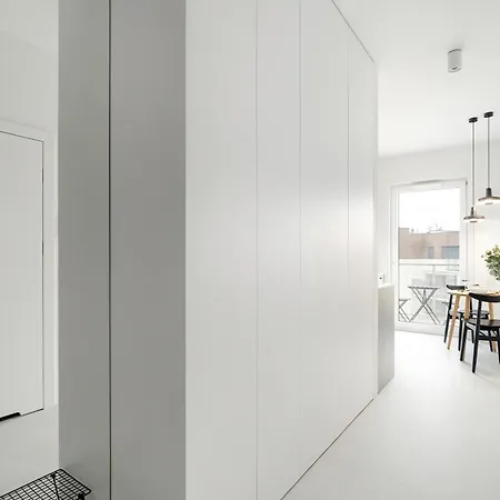 Modern Remote Work Close To The Malta By Renters Poznan