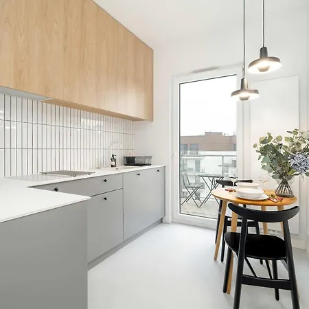 Modern Remote Work Close To The Malta By Renters *